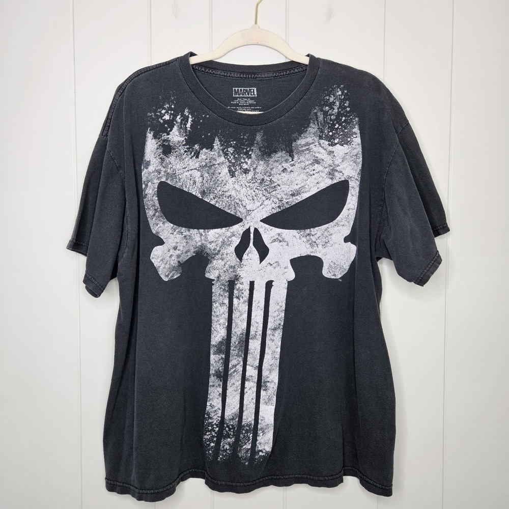 Marvel Comics Punisher Skull Graphic Men's T-shirt Gray XL. A8